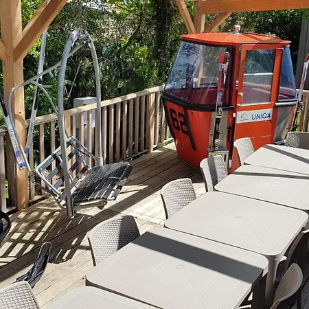 Insolite Le Village 圣米歇尔-谢夫谢夫