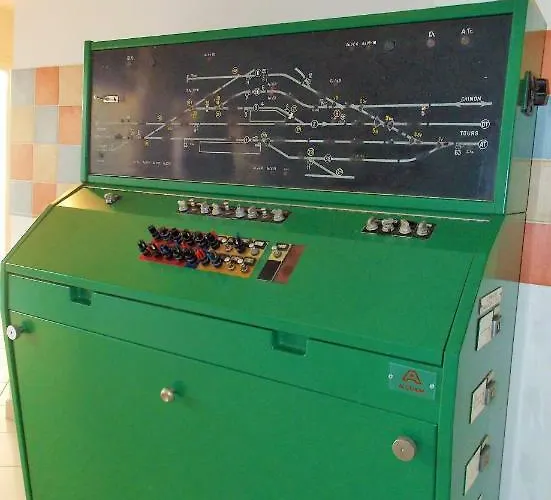 Insolite Le Village 圣米歇尔-谢夫谢夫