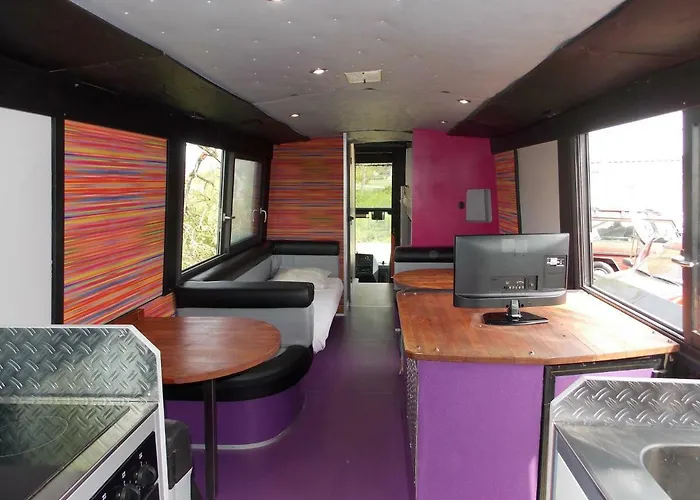 Insolite Le Village 圣米歇尔-谢夫谢夫