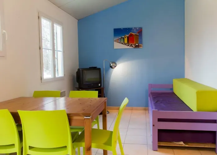 营地 Insolite Le Village *