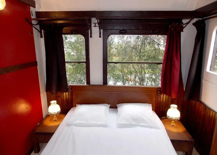 Insolite Le Village 营地 圣米歇尔-谢夫谢夫