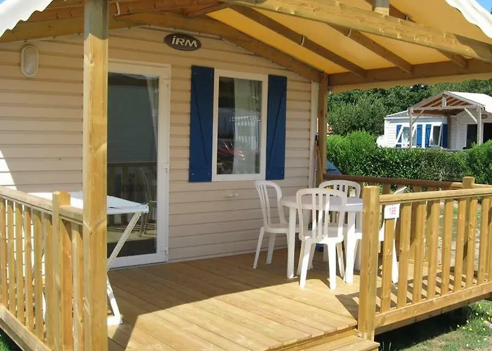 Insolite Le Village * 圣米歇尔-谢夫谢夫