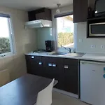 Insolite Le Village * Сен-Мишель-Шеф-Шеф