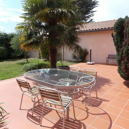 キャンプ場 Insolite Le Village サン・ミシェル・シェフ・シェフ