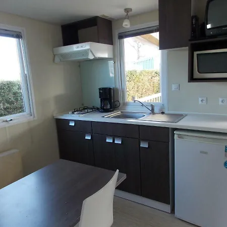 Insolite Le Village * サン・ミシェル・シェフ・シェフ