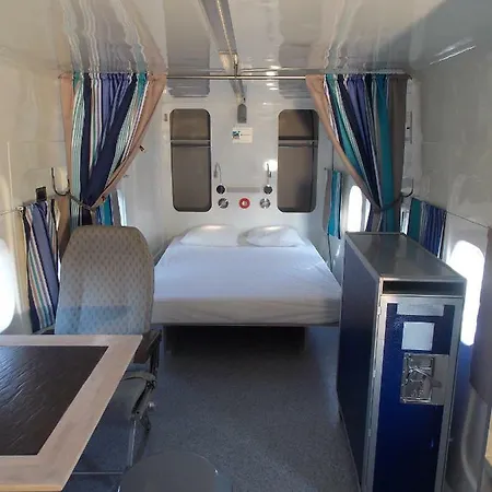 Camping Insolite Le Village Saint-Michel-Chef-Chef