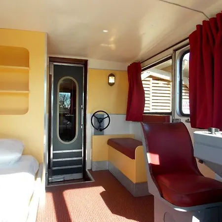 Insolite Le Village סנט-מישל-שף-שף