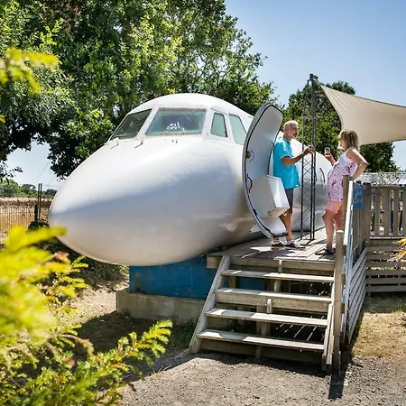 Insolite Le Village キャンプ場 *