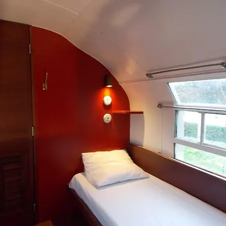 キャンプ場 Insolite Le Village サン・ミシェル・シェフ・シェフ