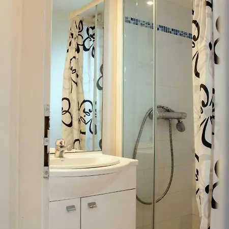 キャンプ場 Insolite Le Village *