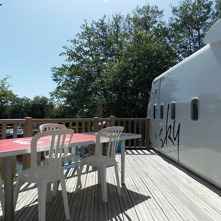 Insolite Le Village אתר קמפינג *