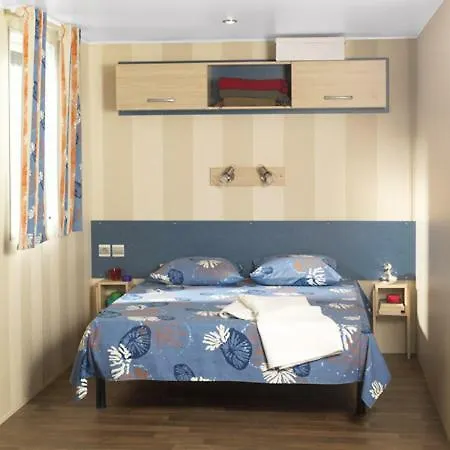 אתר קמפינג Insolite Le Village