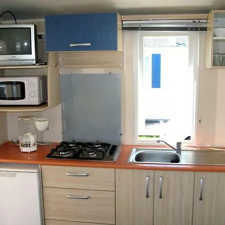 אתר קמפינג Insolite Le Village *