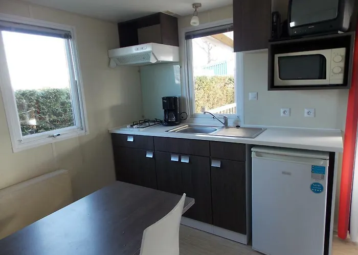 Insolite Le Village * Saint-Michel-Chef-Chef