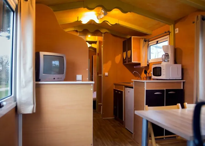 Insolite Le Village Kemp Saint-Michel-Chef-Chef