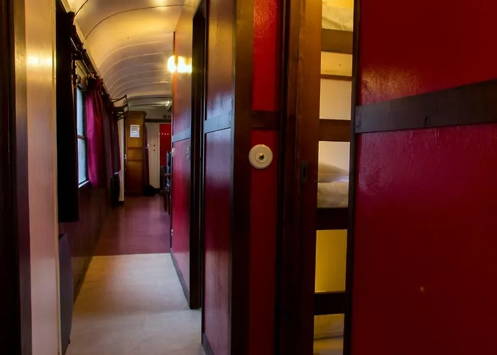 Kemp Insolite Le Village Saint-Michel-Chef-Chef